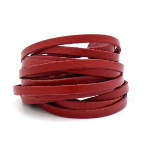 Leren band, kleur Rood, breed 6mm, dik ca. 2mm